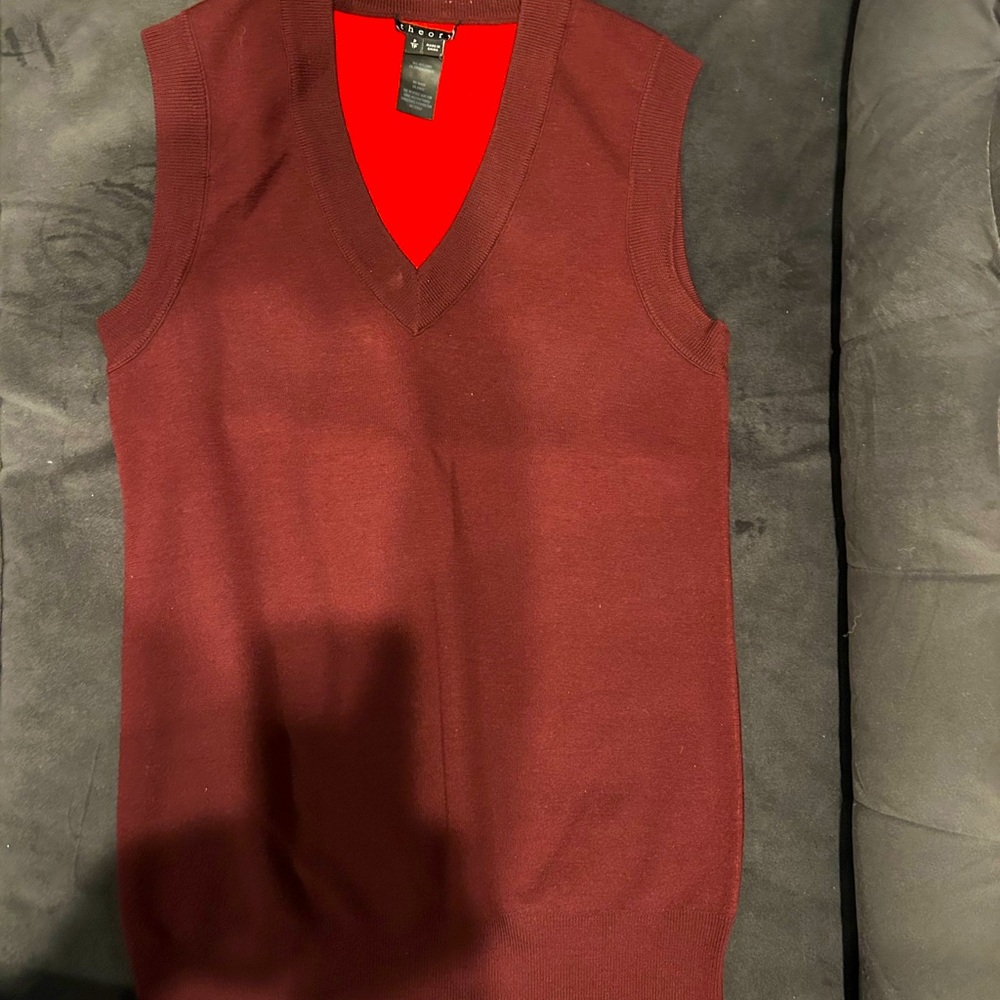 Theory burgundy stretch sleeveless vest.